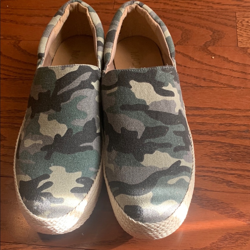 Camouflage Slip-On women’s size 10  Shoes
